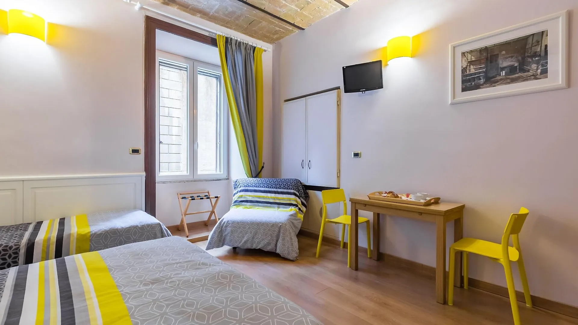 ***  Domus Avi - Guest House Рим Италия