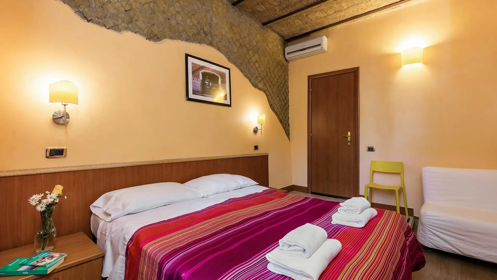 Domus Avi - Guest House Рим
