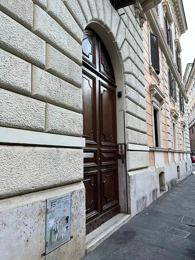 Domus Avi - Guest House Рим 3*,