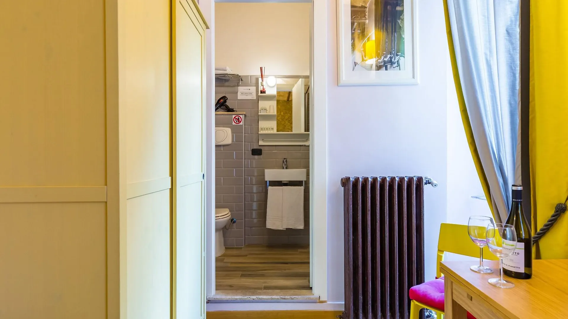 Domus Avi - Guest House Рим