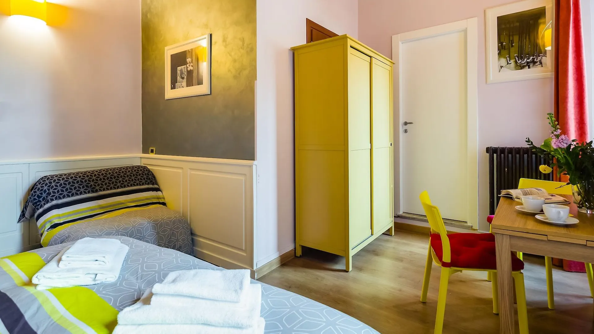 Domus Avi - Guest House Рим