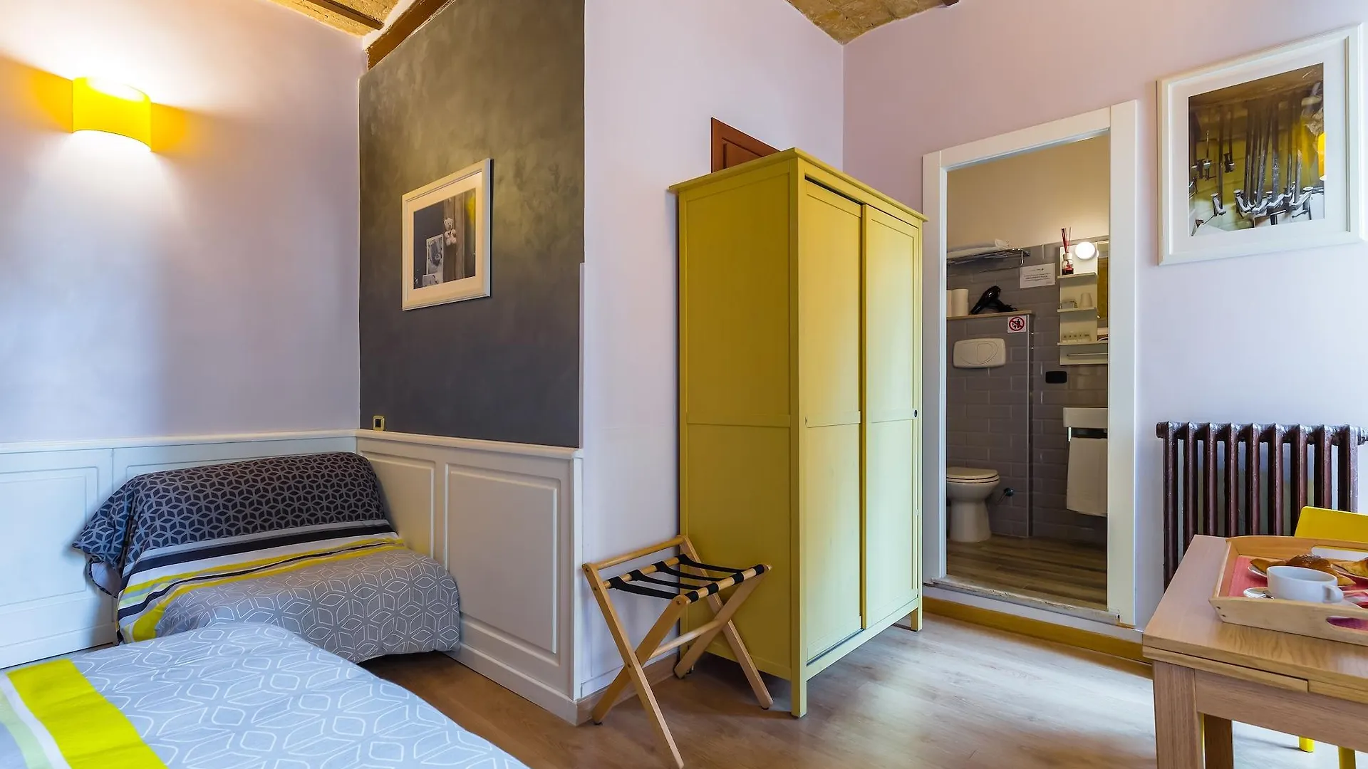Domus Avi - Guest House Рим
