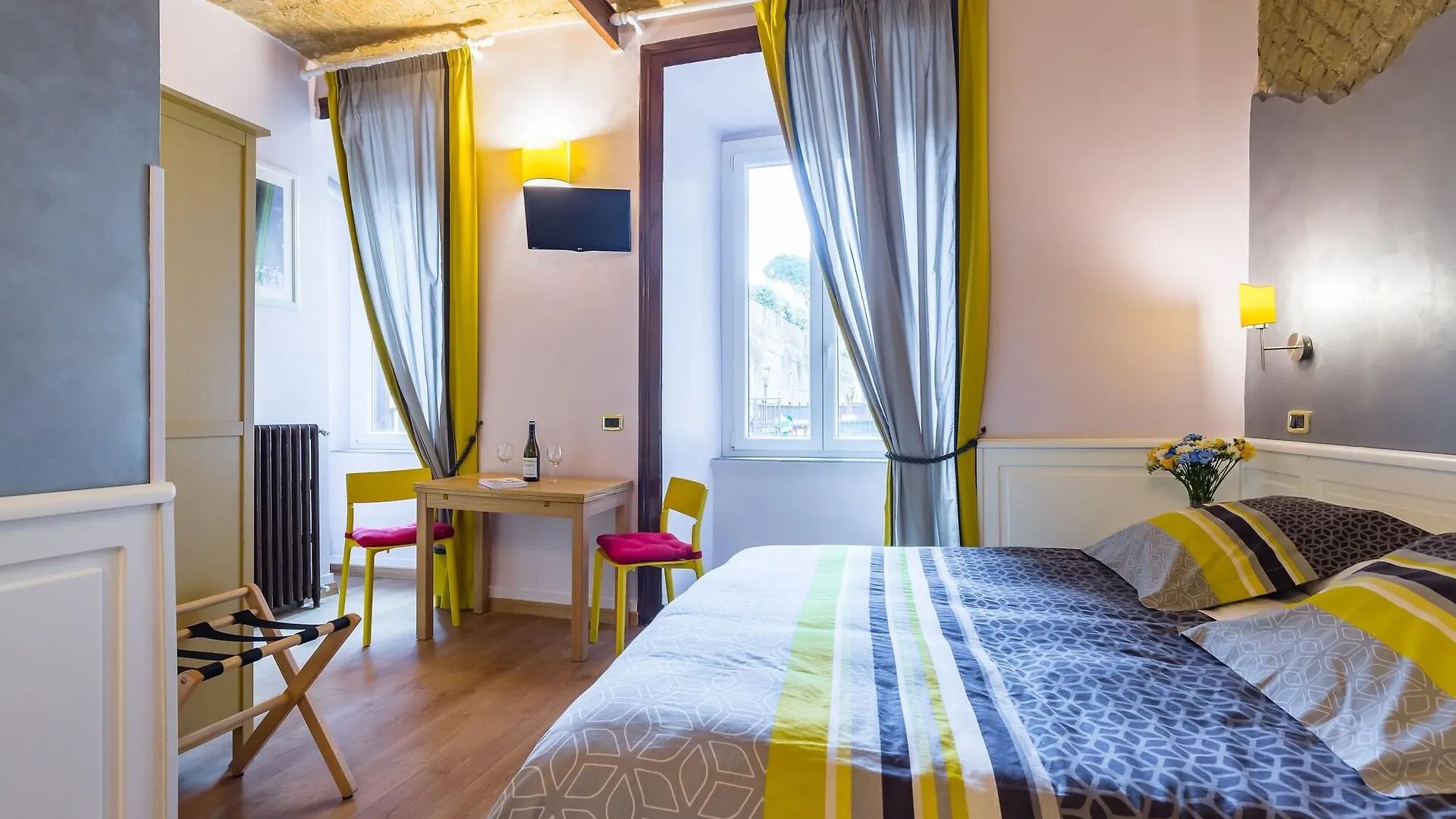 Domus Avi - Guest House Рим