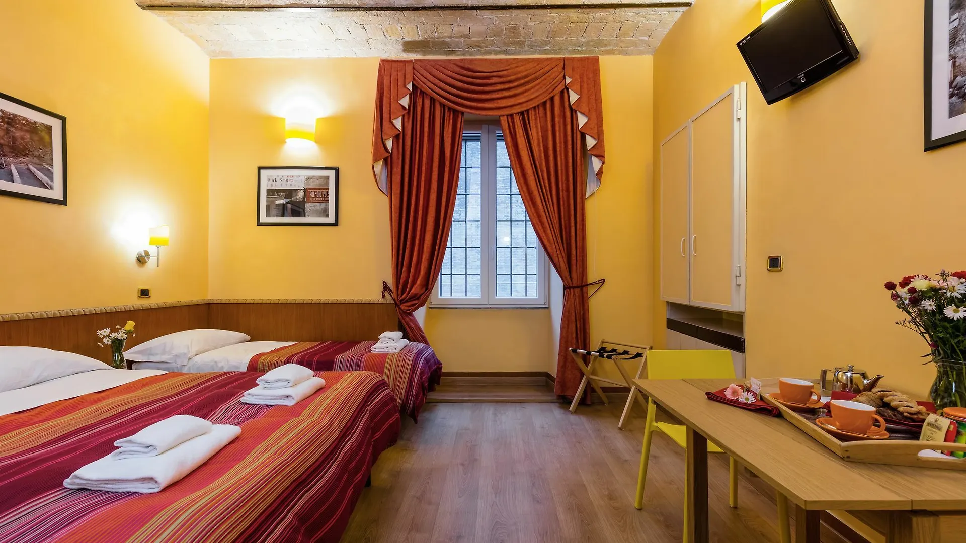 Domus Avi - Guest House Рим