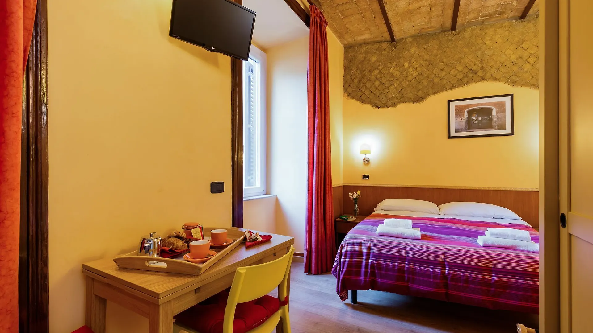 Domus Avi - Guest House Рим