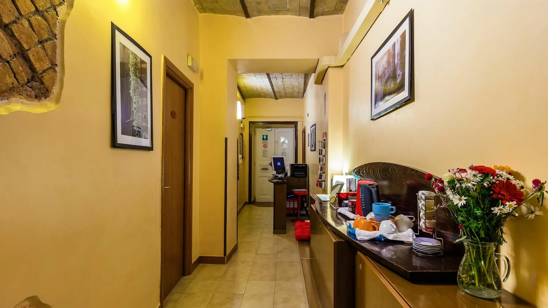 Domus Avi - Guest House Рим Италия