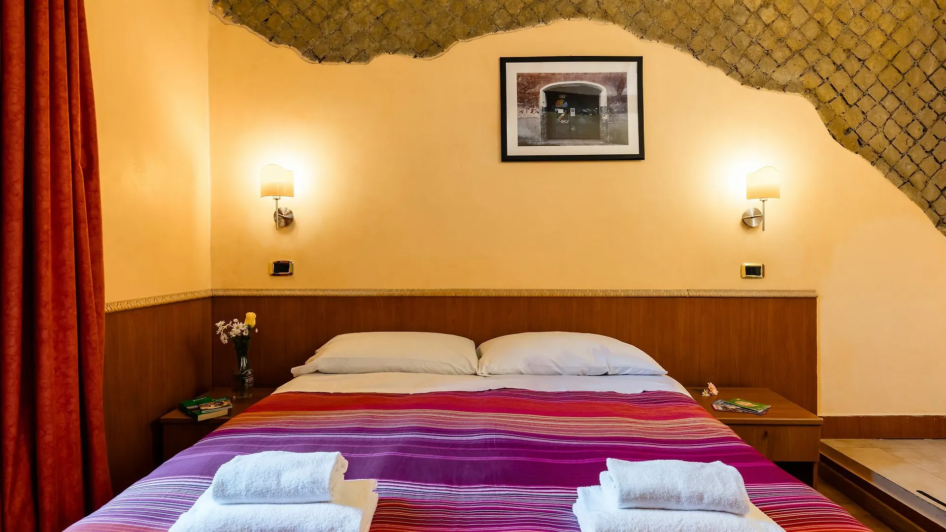 ***  Domus Avi - Guest House Rome Italy